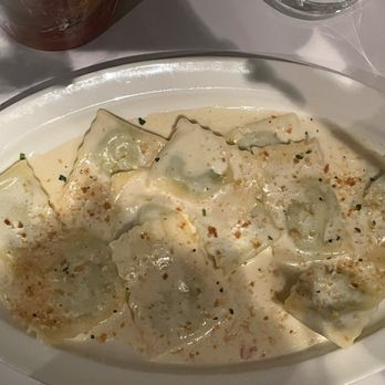 Piatti Danville - Cheese ravioli with lemon cream sauce, and a light sprinkling of breadcrumbs - Italian Near Me - Danville, California Piatti Danville - Cheese ravioli with lemon cream sauce, and a light sprinkling of breadcrumbs - Italian Near Me - Danville, California