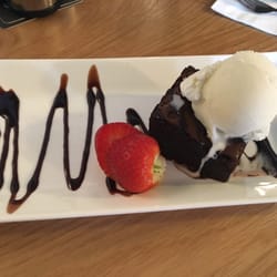 The Horn Inn - Lunchtime brownie & ice cream