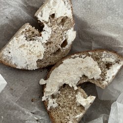 Best Bagel A Round - Bagel with cream cheese