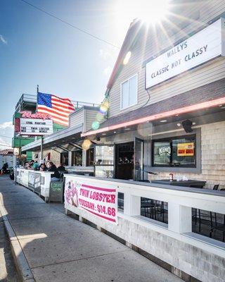Wally's by null