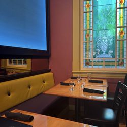 Foster's Inn Restaurant & Lounge