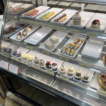 Giant Eagle - Market District - display case with a variety of desserts - Grocery Near Me - New Albany, Ohio Giant Eagle - Market District - display case with a variety of desserts - Grocery Near Me - New Albany, Ohio