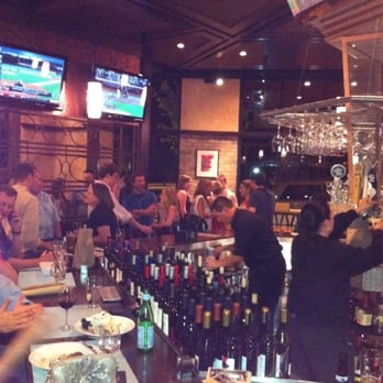 FlatIron Kitchen & Taphouse - Culture, class and good drinks - New American Near Me - Davidson, North Carolina