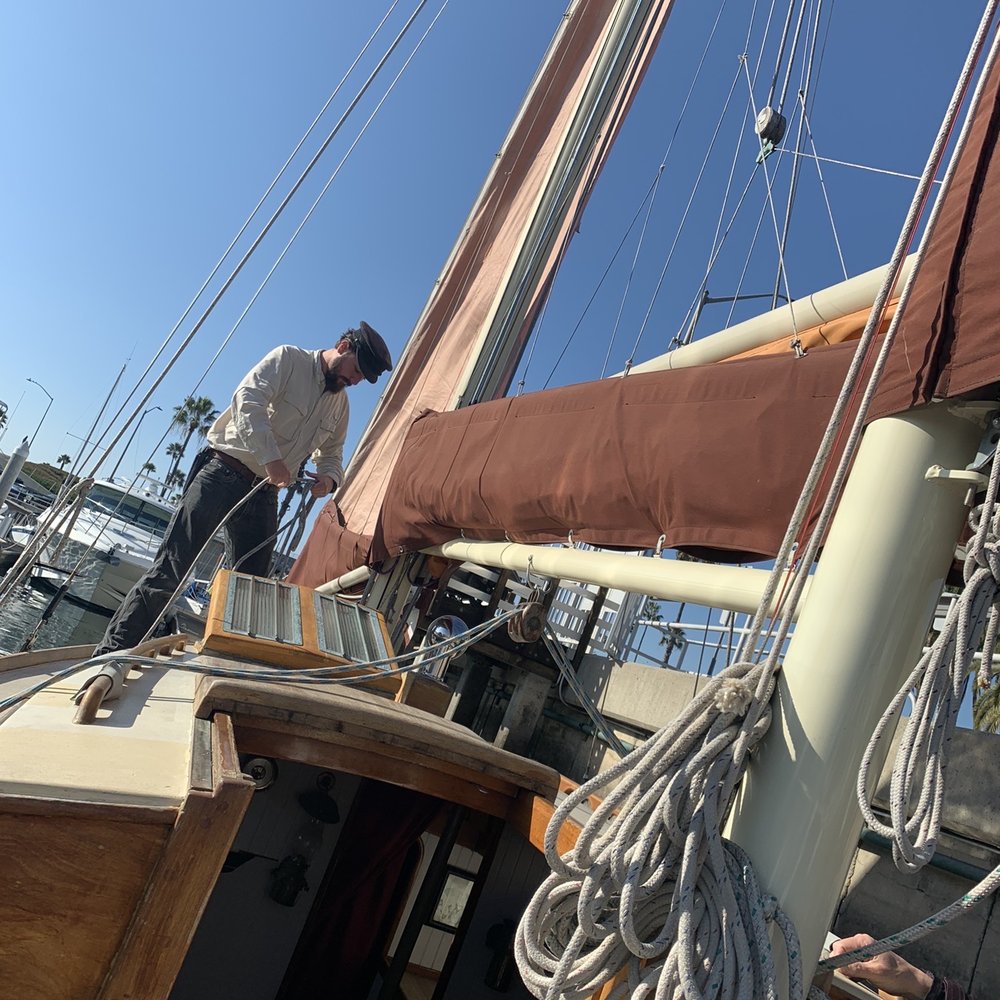 Lively Schooner - Lively Schooner - Boating Near Me