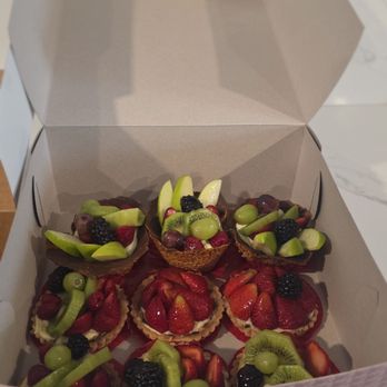Le Mirage Pastry - Fruit Tart Pastries - Desserts Near Me - Anaheim, California