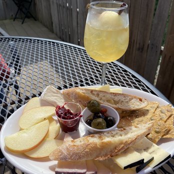 Peachbarn Winery and Cafe - Cheese plate - Wine Tasting Room Near Me - Alto Pass, Illinois Peachbarn Winery and Cafe - Cheese plate - Wine Tasting Room Near Me - Alto Pass, Illinois
