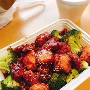 Wo Kee Noodle - Sesame chkn lunch special. Not the best sesame chkn i've had. Very dry. Broccoli did not taste fresh - Cantonese Near Me - Fresh Meadows, New York Wo Kee Noodle - Sesame chkn lunch special. Not the best sesame chkn i've had. Very dry. Broccoli did not taste fresh - Cantonese Near Me - Fresh Meadows, New York