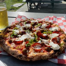 Haymarket Taproom - Some of the pepperoni cupped. Yes please.