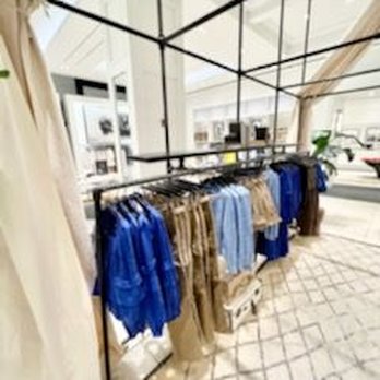 Banana Republic - Women's Clothing Near Me - New York, New York Banana Republic - Women's Clothing Near Me - New York, New York