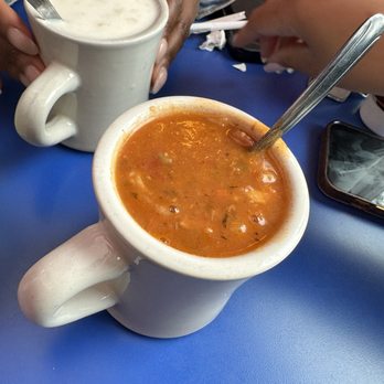 LUNCH Lobster Roll - Homemade Lobster Seafood Bisque - Seafood Near Me - Amagansett, New York LUNCH Lobster Roll - Homemade Lobster Seafood Bisque - Seafood Near Me - Amagansett, New York