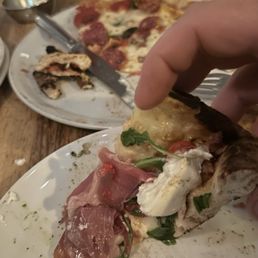 Pizza. Bella italia. Pizza. Bella italia.