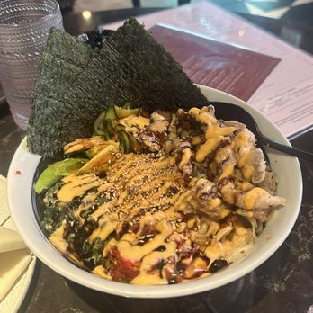 PLANTA Queen Chicago - Poke Bowl - Sushi Bars Near Me - Chicago, Illinois PLANTA Queen Chicago - Poke Bowl - Sushi Bars Near Me - Chicago, Illinois