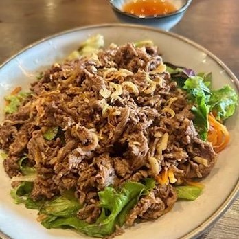 OMELI Kitchen - Vietnamese beef salad - Vietnamese Near Me - Fullerton, California OMELI Kitchen - Vietnamese beef salad - Vietnamese Near Me - Fullerton, California