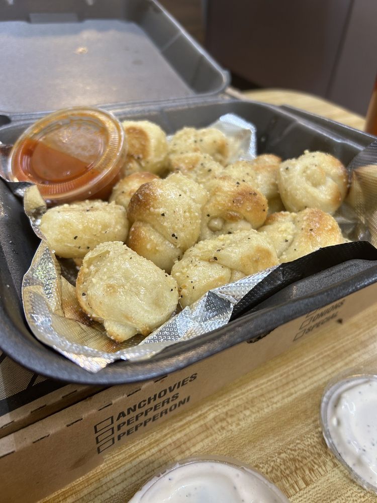 Verrazano Pizza - Photo 3