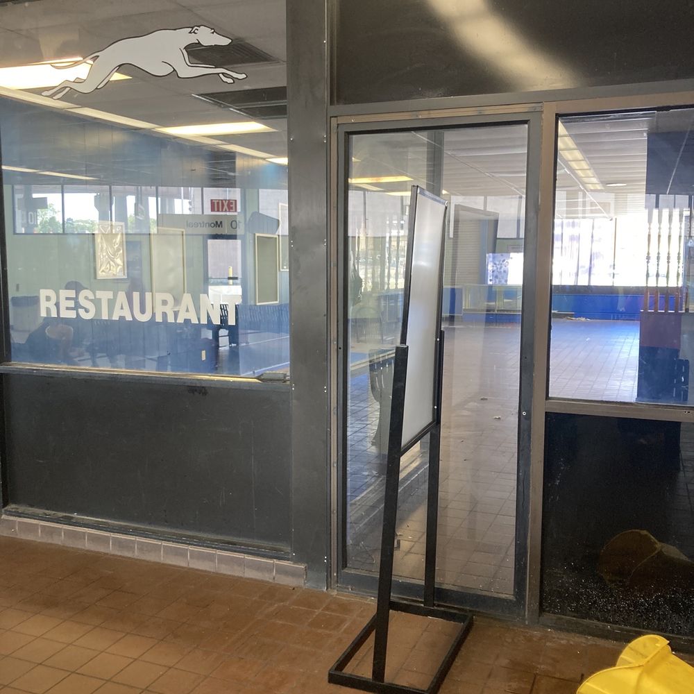 What should be a restaurant! What? What should be a restaurant! What?