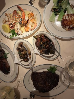 Joe's Seafood, Prime Steak & Stone Crab by null