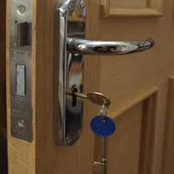 Solid Lock & Car Key - Keys & Locksmiths Near Me - Southampton, Pennsylvania Solid Lock & Car Key - Keys & Locksmiths Near Me - Southampton, Pennsylvania