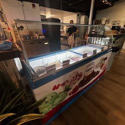 Coffee Shop Splash Resort Condos PCB - Variety of Ice Cream flavors