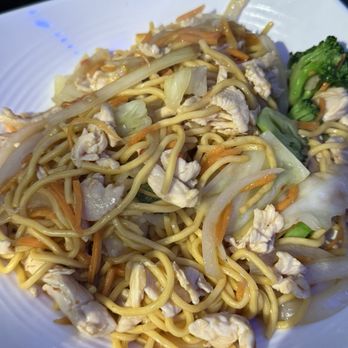 Fire Foods - Chicken Yakisoba - Asian Fusion Near Me - Molalla, Oregon