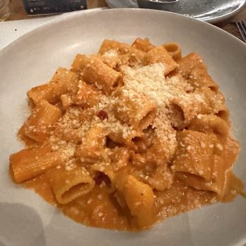 Isla & Co. - Midtown - Australian Near Me - New York, New York