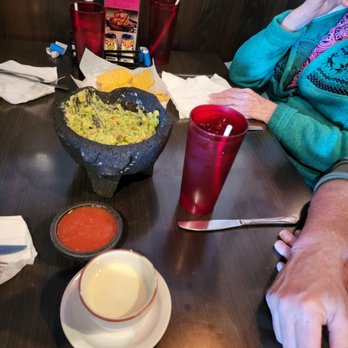 Écho Frezco - Table quacamole - Mexican Near Me - Shrewsbury, Pennsylvania Écho Frezco - Table quacamole - Mexican Near Me - Shrewsbury, Pennsylvania
