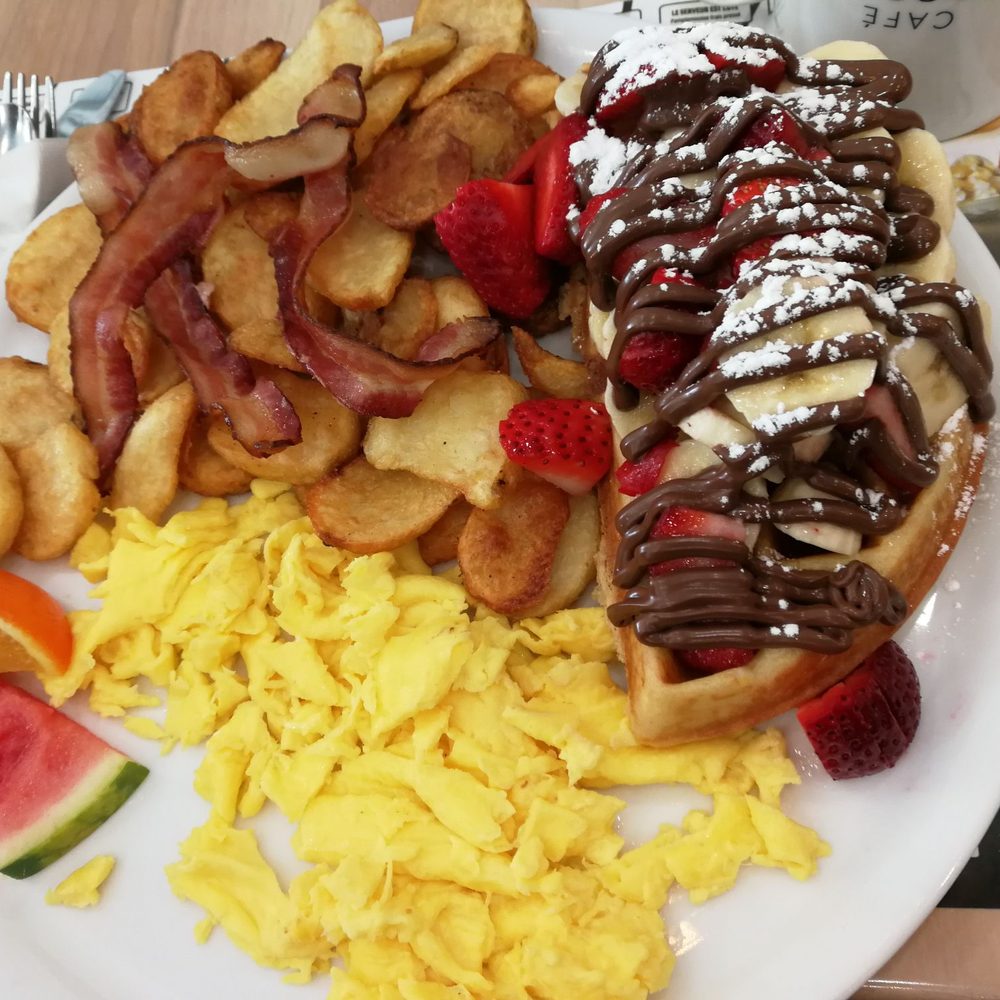 L'Oeufrier - Choco Gauffre - Breakfast & Brunch Near Me - Montreal, Quebec L'Oeufrier - Choco Gauffre - Breakfast & Brunch Near Me - Montreal, Quebec