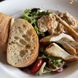 The Franklin - Warm Goat Cheese Salad
