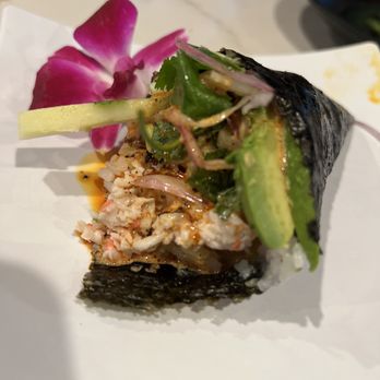 Razo Sushi Bar - Diabla Hand Roll - Sushi Bars Near Me - Northridge, California
