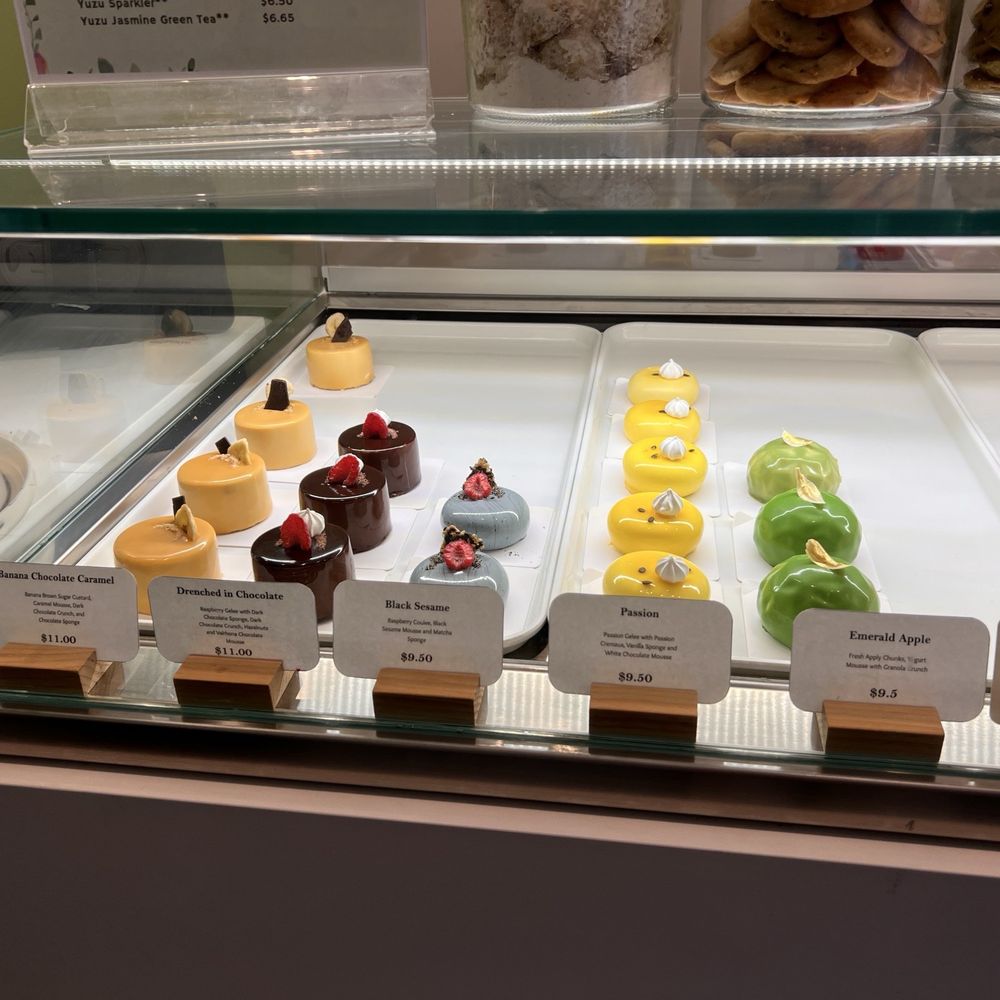 AnnTremet Cake - Bakeries Near Me - New York, New York AnnTremet Cake - Bakeries Near Me - New York, New York