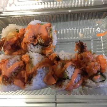 Kenko Ya - Supposed to be a Tiger roll, but they forgot to put the spicy ahi on top - Japanese Near Me - Kaneohe, Hawaii
