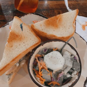 Egg Harbor Café - Avocado & Grill - Breakfast & Brunch Near Me - Naperville, Illinois