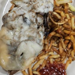 Farmington D - Steak sandwich with fries