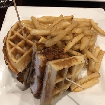 Woodbridge Social - Chicken and waffles - American Near Me - Woodbridge, Connecticut Woodbridge Social - Chicken and waffles - American Near Me - Woodbridge, Connecticut