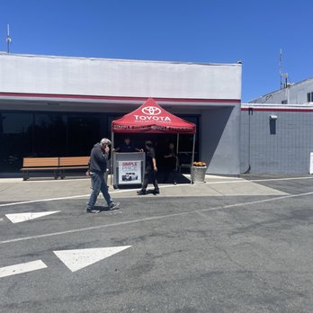 Toyota Walnut Creek - Service valets - Auto Parts & Supplies Near Me - Walnut Creek, California Toyota Walnut Creek - Service valets - Auto Parts & Supplies Near Me - Walnut Creek, California