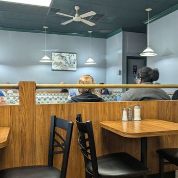 Leeza's Cafe - Breakfast & Brunch Near Me - Farmington Hills, Michigan Leeza's Cafe - Breakfast & Brunch Near Me - Farmington Hills, Michigan