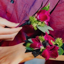corsage and boutonniere