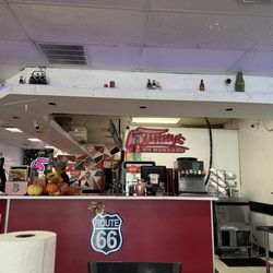 Bunny's Onion Burgers - Inside