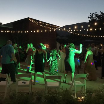 DJ Manny - Great wedding party - DJs Near Me DJ Manny - Great wedding party - DJs Near Me