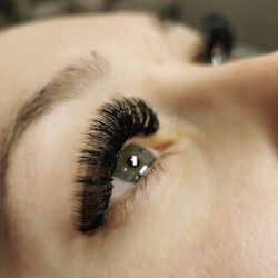 the Glam bar - Mega volume lashes