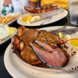 The Causeway Restaurant - Split lobster bake