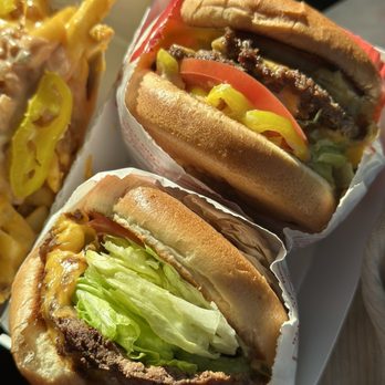 In-N-Out Burger - Double-double and Cheeseburger - Fast Food Near Me - Sunnyvale, California