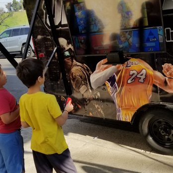Ultimate Players - 2 games for outside - Game Truck Rental Near Me Ultimate Players - 2 games for outside - Game Truck Rental Near Me