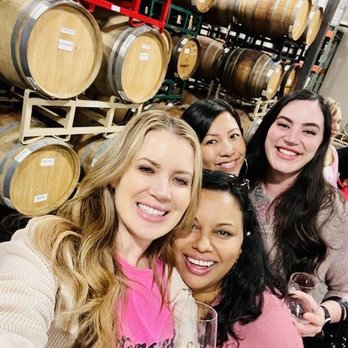 Estate Crush - Barrel tasting - Wineries Near Me - Lodi, California Estate Crush - Barrel tasting - Wineries Near Me - Lodi, California