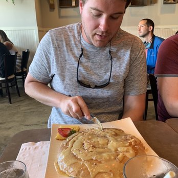 Moena Café - Banana pancakes! He got 2! - Cafes Near Me - Honolulu, Hawaii Moena Café - Banana pancakes! He got 2! - Cafes Near Me - Honolulu, Hawaii