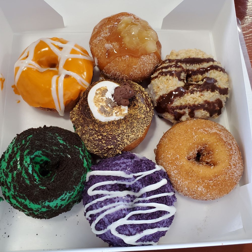 PURVÉ Donut Stop - I only came here because me sister had won a (1) free donut. Happy I came tho, as the donuts were OUTSTANDING! - Donuts Near Me - Honolulu, Hawaii PURVÉ Donut Stop - I only came here because me sister had won a (1) free donut. Happy I came tho, as the donuts were OUTSTANDING! - Donuts Near Me - Honolulu, Hawaii