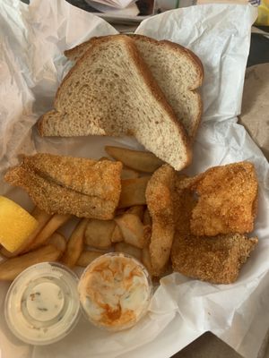Snapper's Seafood Restaurant by null