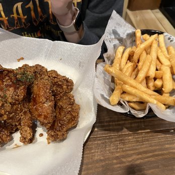 CM Chicken - Garlic Soy Wings and Fries - Korean Near Me - Westerville, Ohio CM Chicken - Garlic Soy Wings and Fries - Korean Near Me - Westerville, Ohio