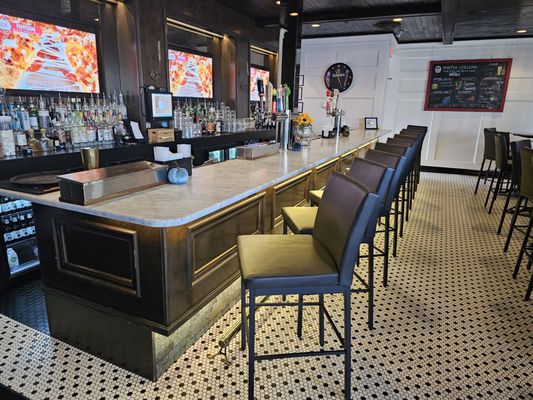 Porter Cullens Irish Pub & Restaurant by null