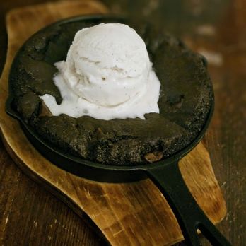 Veg Cafe - Brownie Skillet - Vegan Near Me - Sacramento, California Veg Cafe - Brownie Skillet - Vegan Near Me - Sacramento, California
