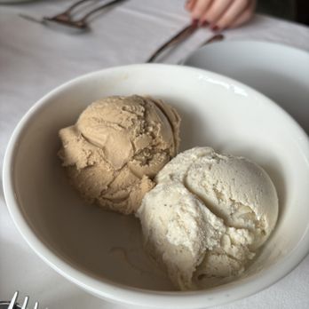 Épernay Bistro - Coffee and Vanilla Ice Cream ($7) - 4/5 stars - French Near Me - Los Gatos, California Épernay Bistro - Coffee and Vanilla Ice Cream ($7) - 4/5 stars - French Near Me - Los Gatos, California
